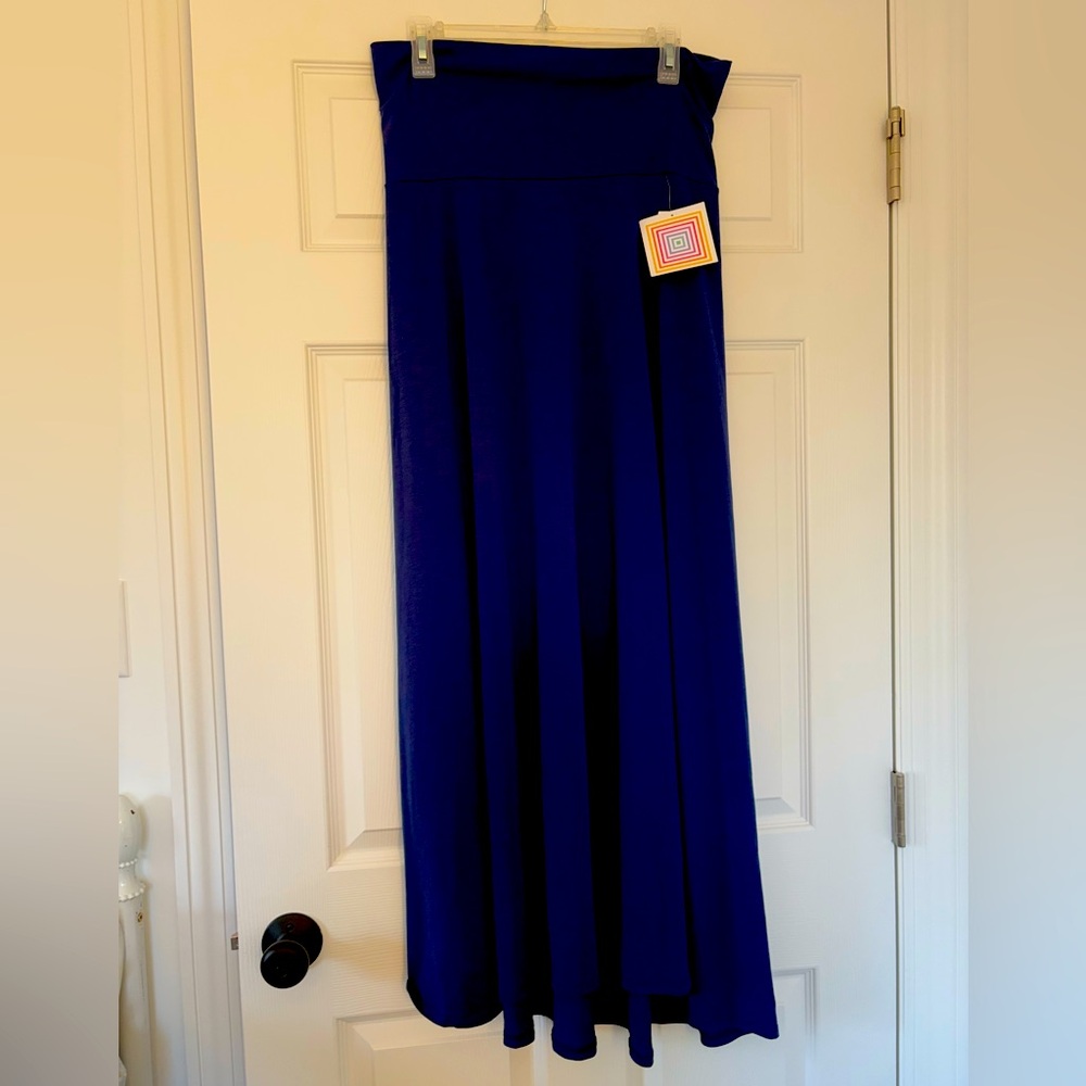 Lularoe maxi. Medium. Navy